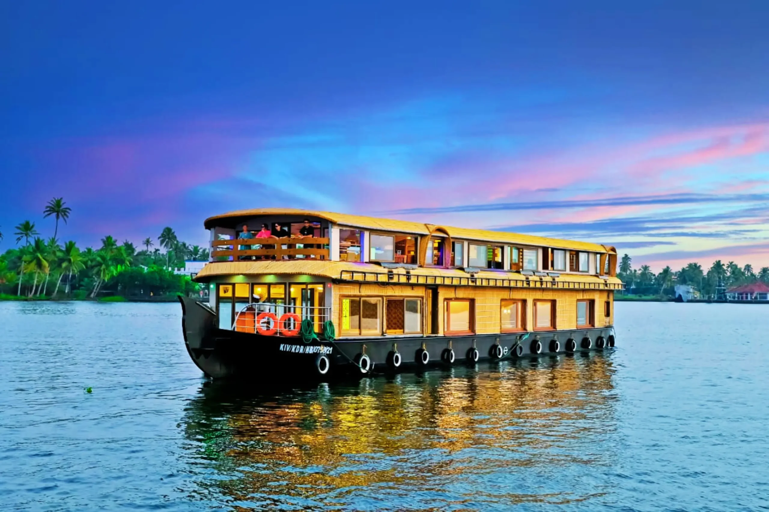 5 days kerala - houseboat banner