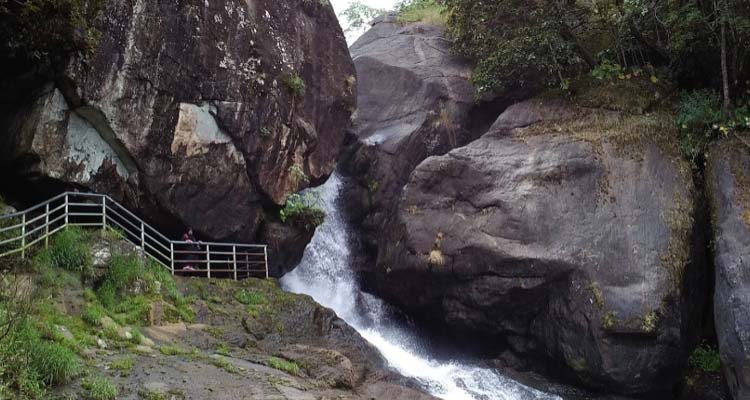 meenmutty-falls-wayanad-entryfee-timings-tour-package-small